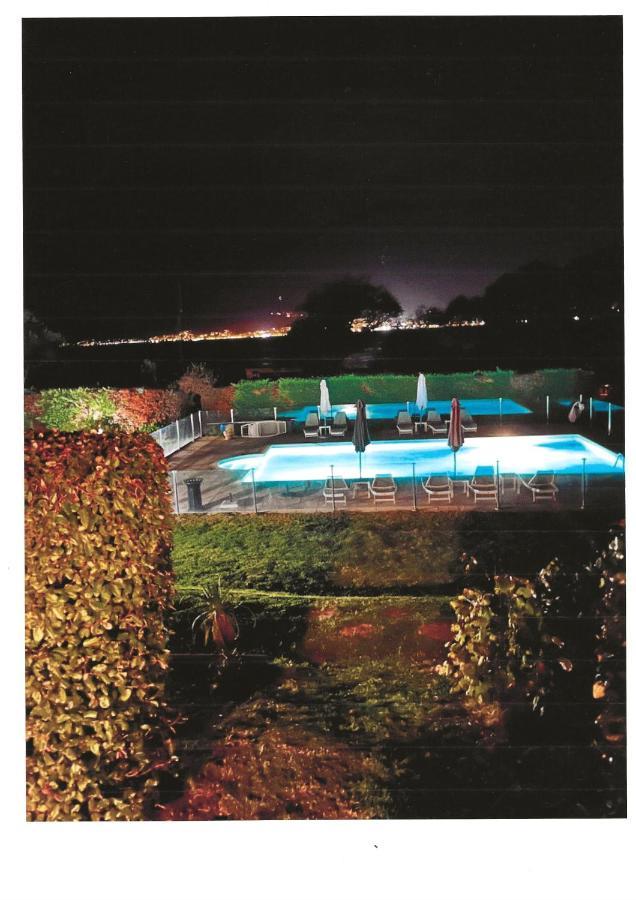 Villas Les Residences De Scaglione 波尔蒂乔 外观 照片